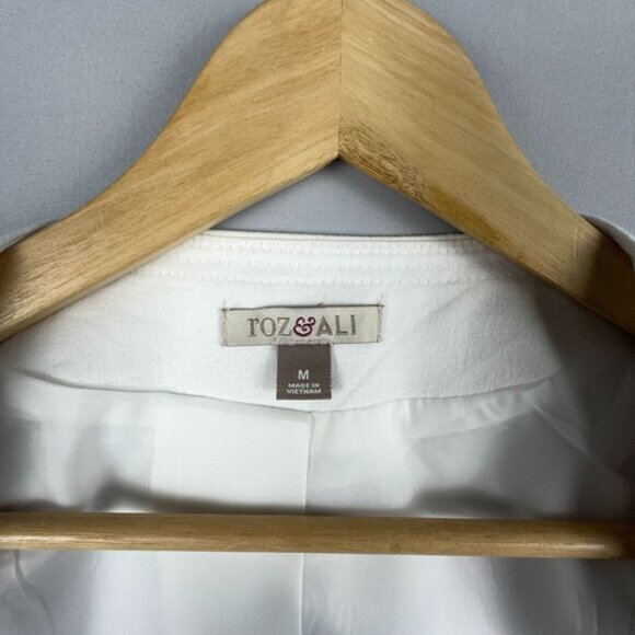 Roz & Ali Cropped Denim Suit Jacket Studded Open Front Womens M Collarless White - Picture 4 of 11